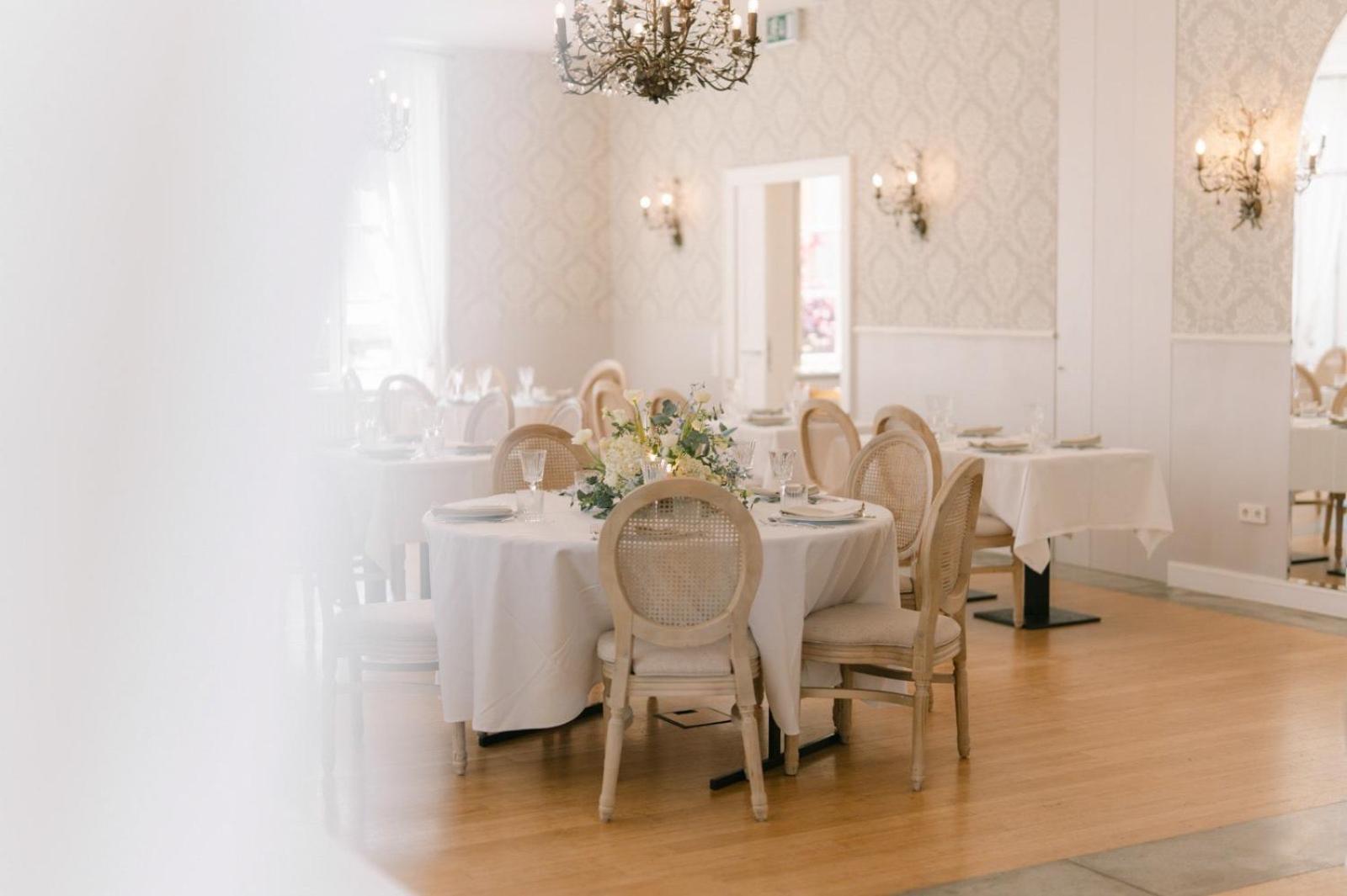 Hotel Chateau Schengen Kültér fotó